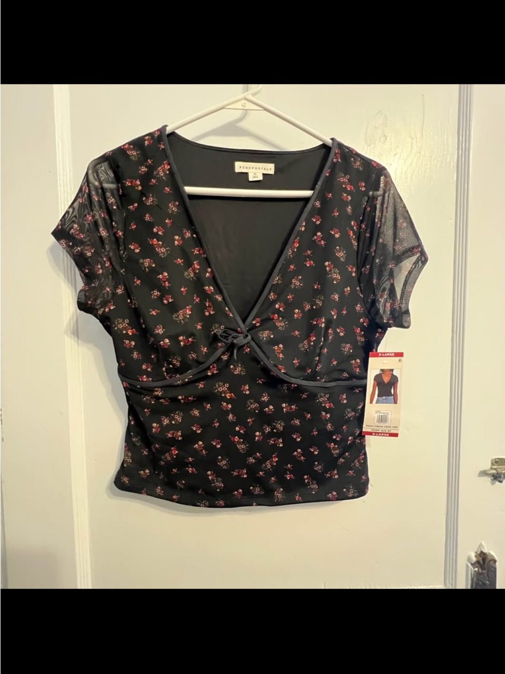 Aeropostale V-Neck Crop Top